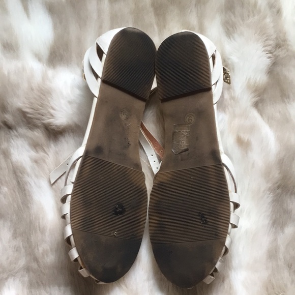 Flat sandals by Madison - Picture 5 of 6